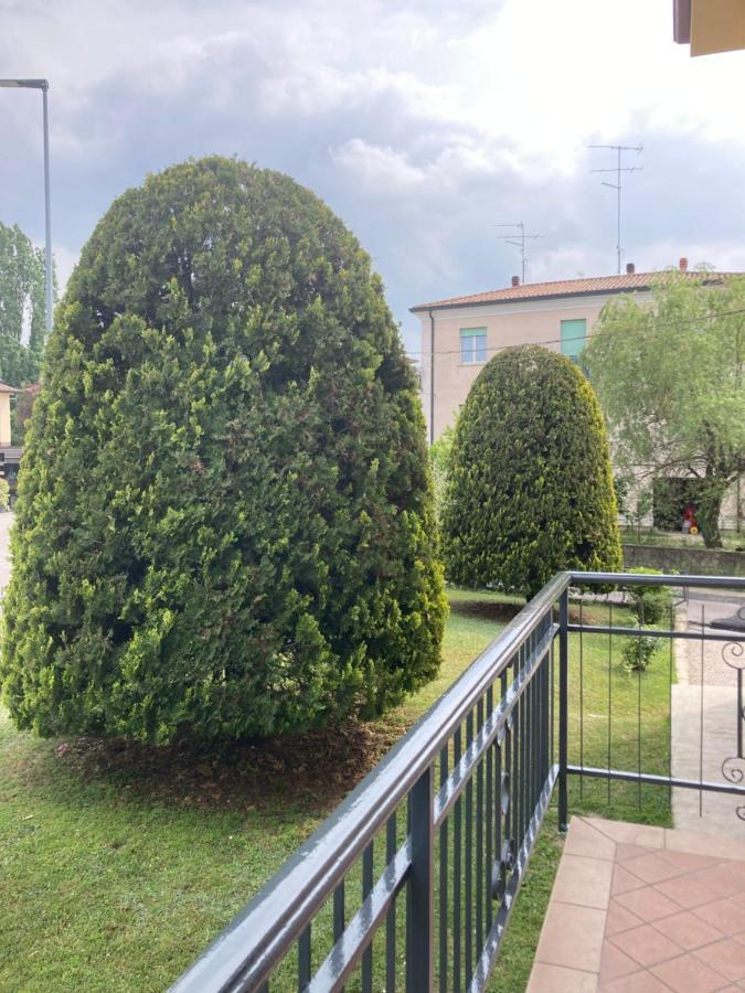 Garda Art&Lake Peschiera del Garda Bagian luar foto