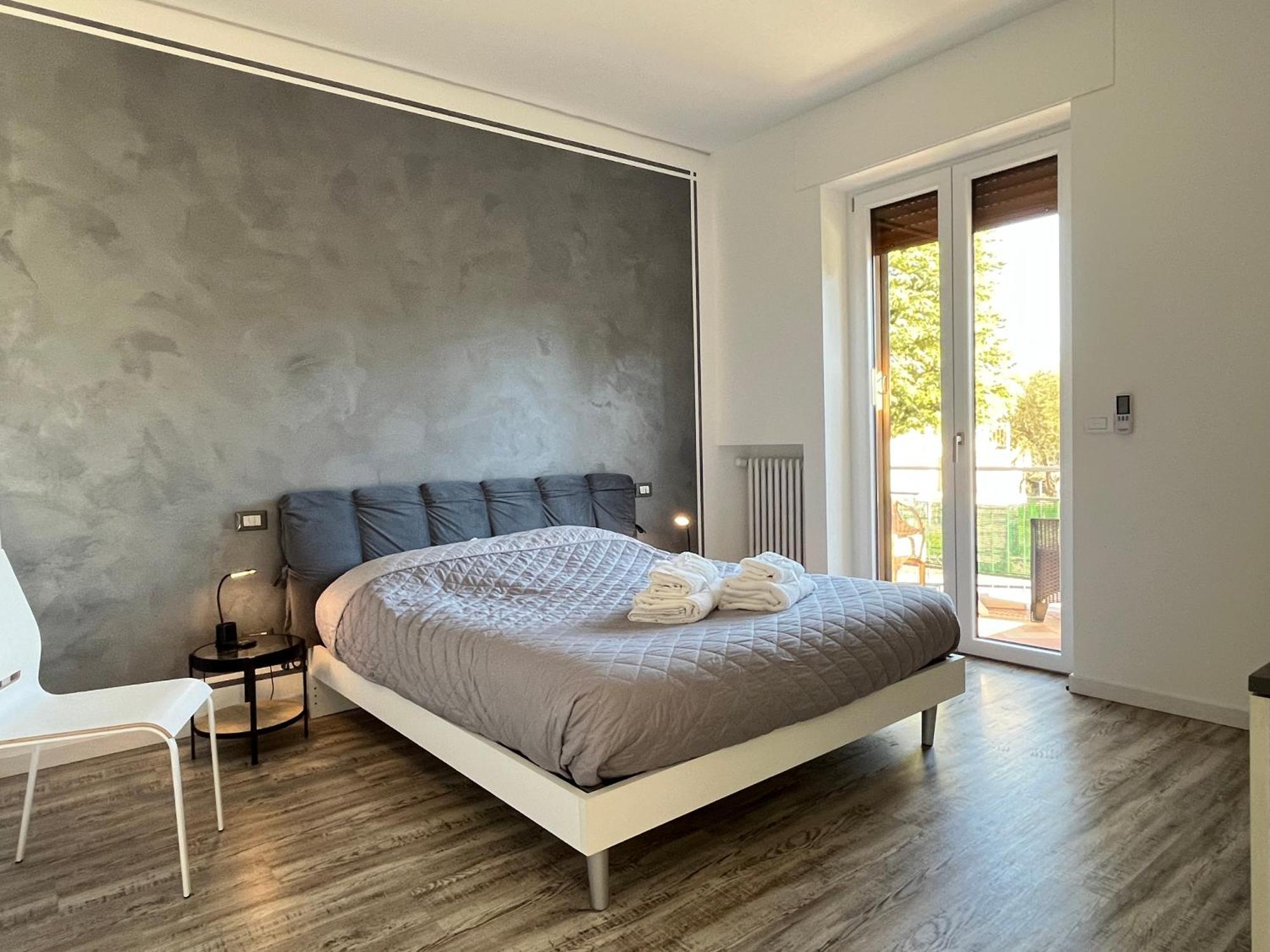 Garda Art&Lake Peschiera del Garda Bagian luar foto